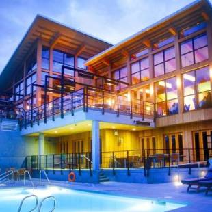 Фотография гостиницы Brentwood Bay Resort & Spa