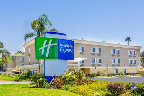 Фотография гостиницы Holiday Inn Express San Diego SeaWorld, an IHG Hotel