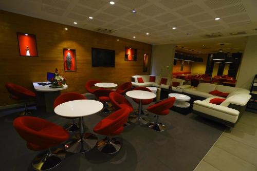 Фотография гостиницы Tulip inn Sainte Clotilde