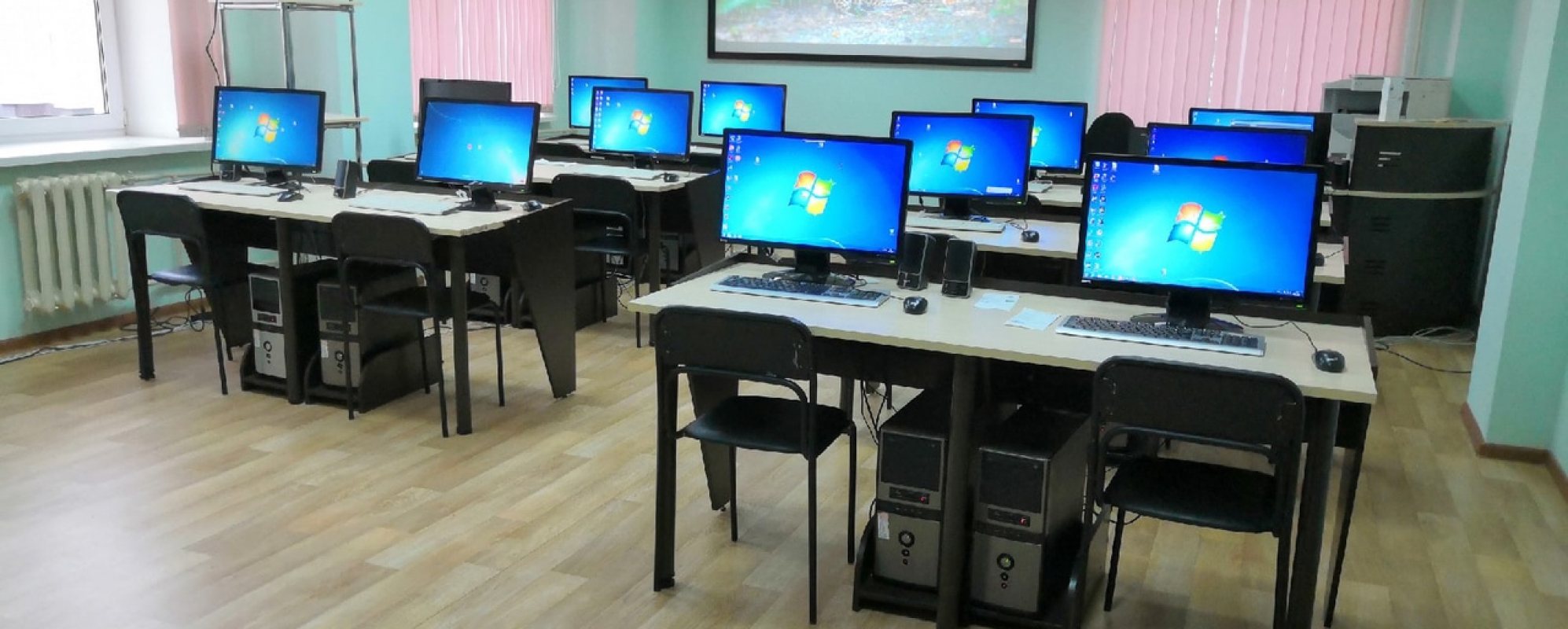 Фотографии компьютерного класса Зал 303 к Национальной библиотеки имени А.С. Пушкина