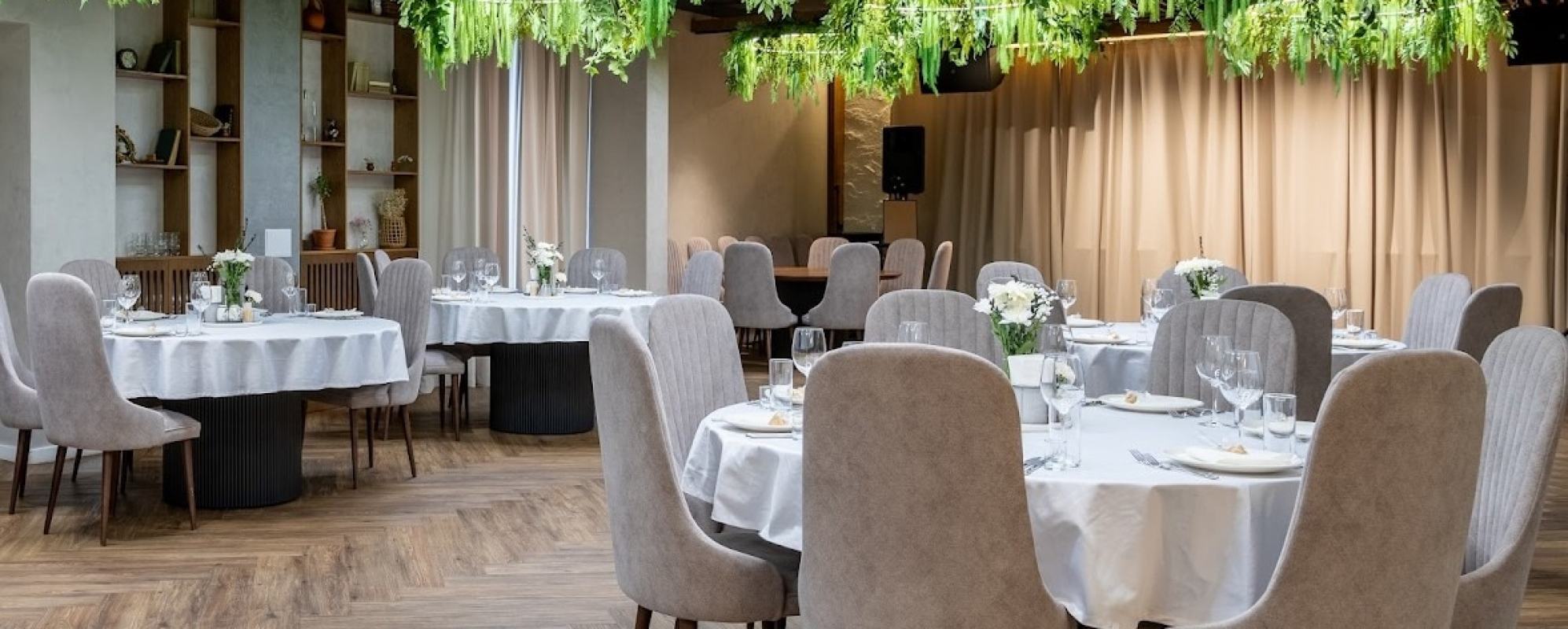 Фотографии банкетного зала Зал ресторана Дача