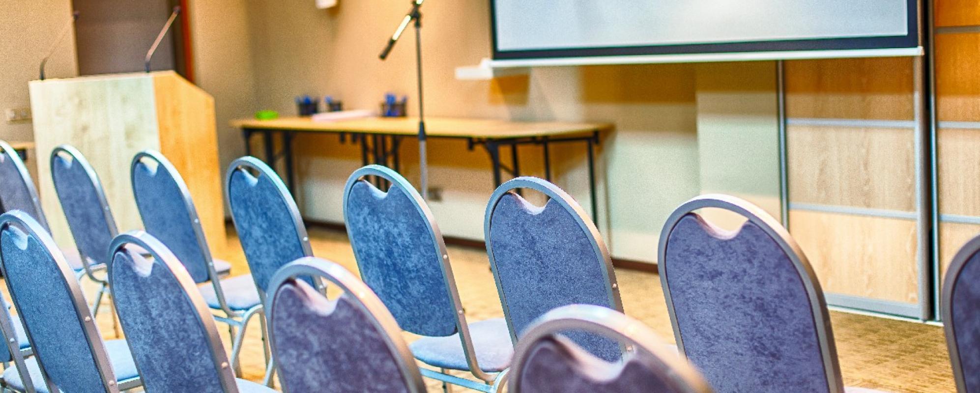 Фотографии конференц-зала Больщой зал Аврора