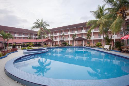 Фотографии гостиницы 
            Hotel Seri Malaysia Mersing