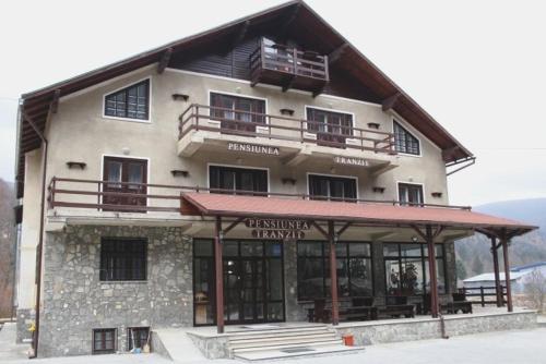 Фотография гостевого дома Pensiunea Tranzit Sinaia