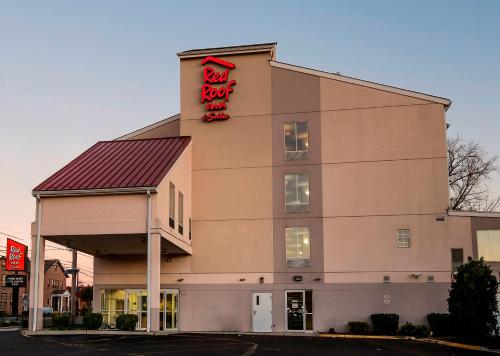 Фотографии мини отеля
Red Roof Inn & Suites Philadelphia - Bellmawr