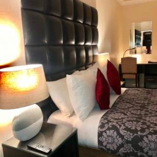 Фотографии гостиницы 
            Kings Park Hotel