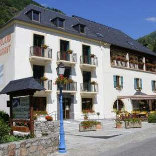 Фотографии гостиницы 
            Logis Hôtel La Brèche de Roland