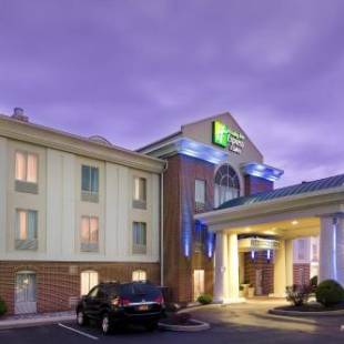 Фотографии гостиницы
Holiday Inn Express & Suites by IHG Chambersburg, an IHG Hotel
