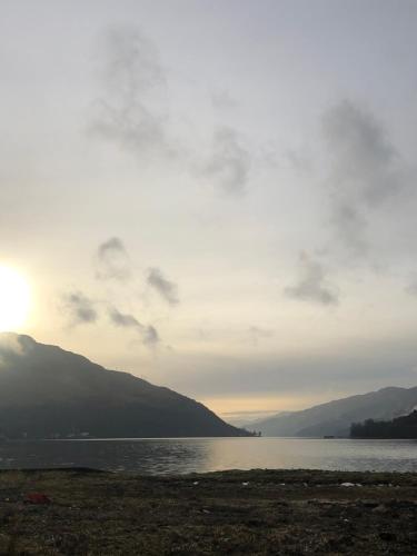 Фотография гостевого дома Amazing Alps and Loch views - HOT TUB and pet friendly