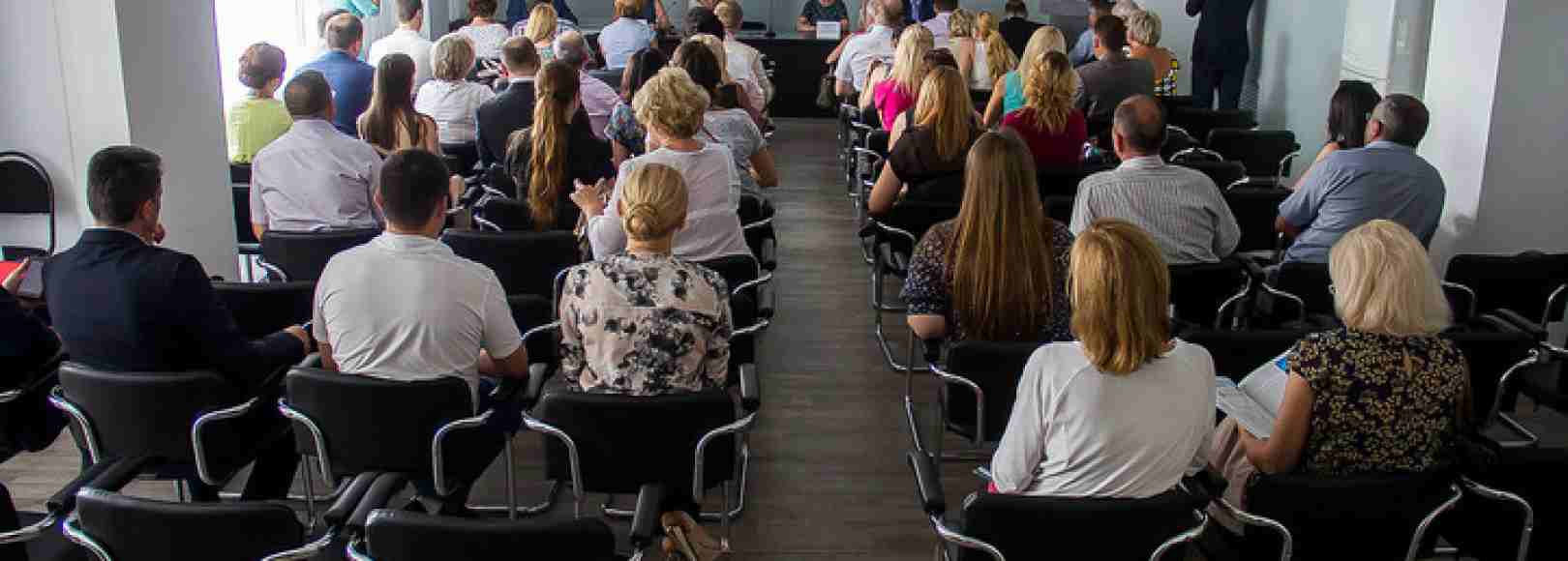 Фотография конференц-зала Брянск