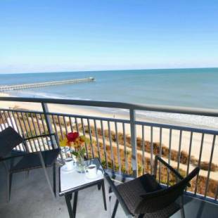 Фотографии апарт отеля
Oceans One Resort