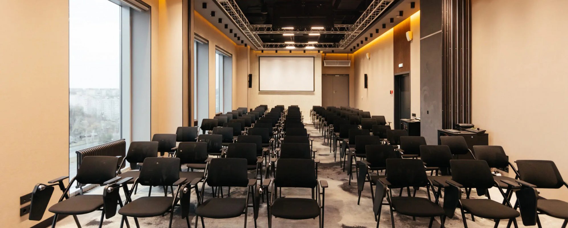 Фотографии конференц-зала Большой зал RUMA