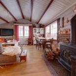 Фотография гостевого дома Marytun Cabins