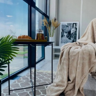 Фотография квартиры Квартира Поделам с панорамной лоджией у арены Трактор