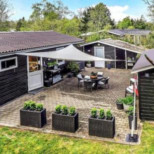 Фотография гостевого дома Holiday home Hals LXXV