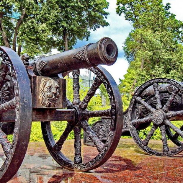 Фотография памятника Пушки Брянского Арсенала