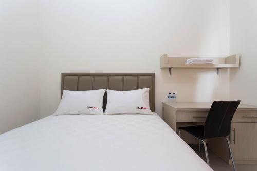 Фотография гостевого дома RedDoorz Plus near Siloam Karawaci