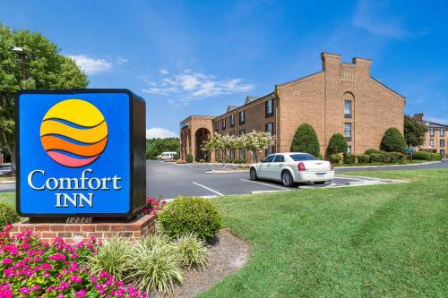 Фотография гостиницы Comfort Inn Newport News - Hampton I-64