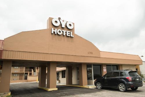 Фотография гостиницы OYO Hotel San Antonio Lackland Air Force Base North