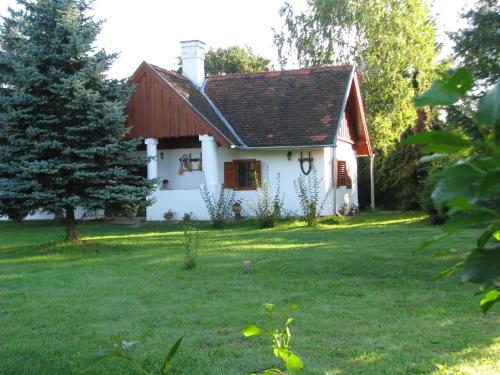 Фотографии гостевого дома
Berkenye Fogadó