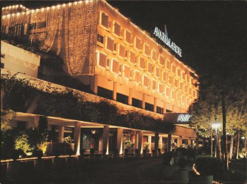 Фотография гостиницы Avari Lahore Hotel
