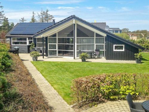 Фотография гостевого дома Holiday Home Midtbyvej