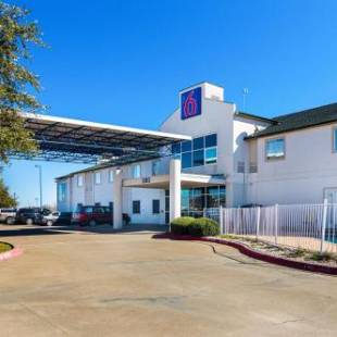 Фотографии гостиницы 
            Motel 6-Terrell, TX