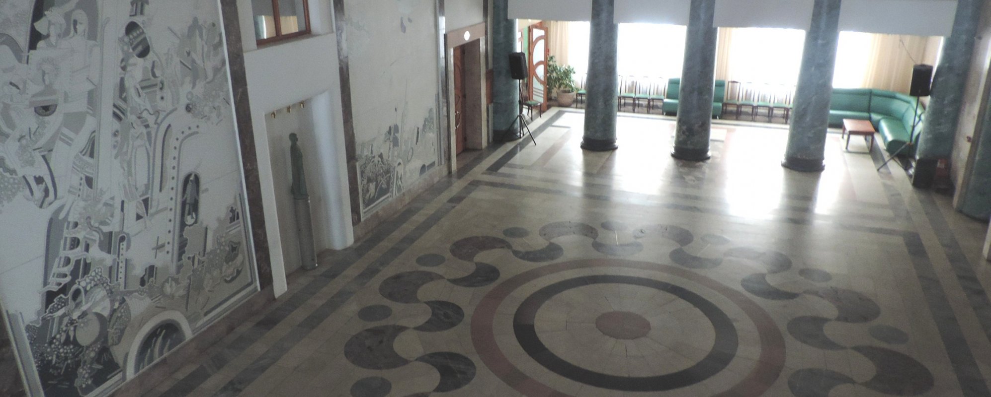 Фотографии фойе Фойе ДК Шахтеров