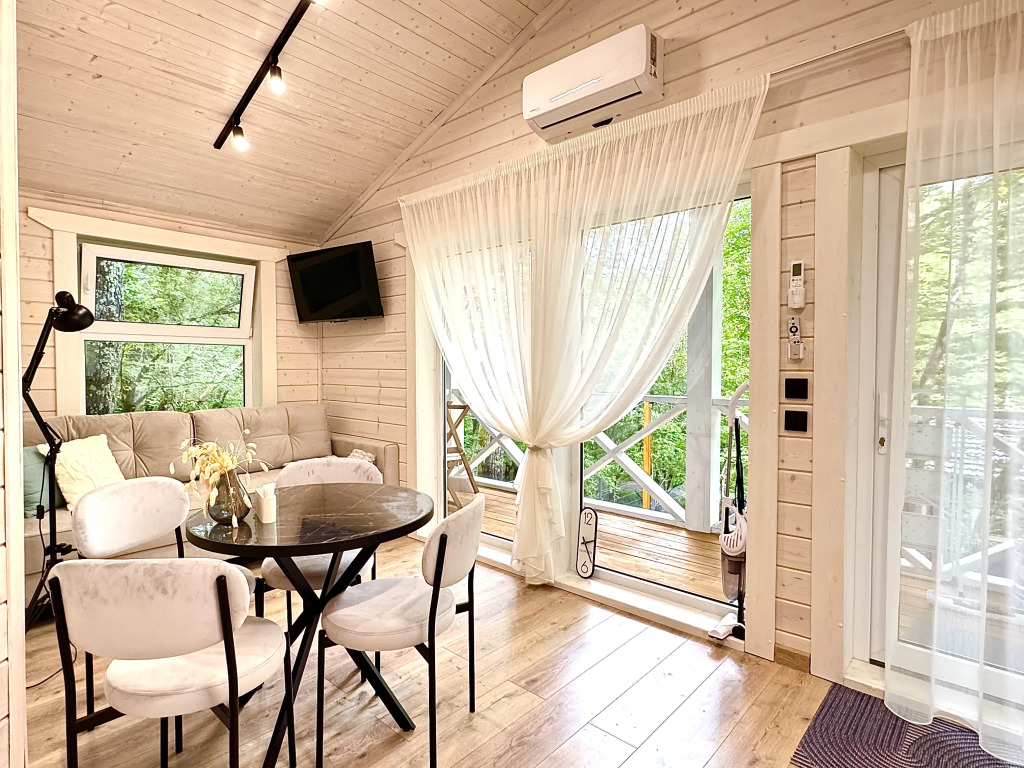 Фотография Коттеджа Частный дом с чаном в лесу