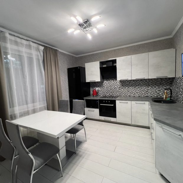 Фотографии квартиры 
            Апартаменты Двухкомнатная квартира рядом с парком им.Гагарина