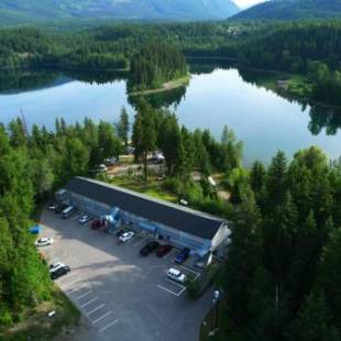 Фотографии мотеля
Dutch Lake Motel and RV Campground