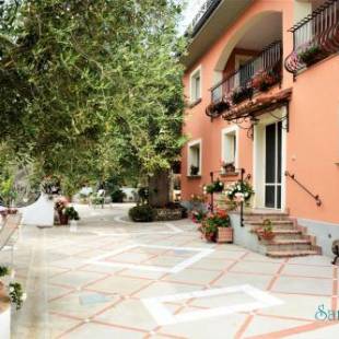 Фотографии апарт отеля 
            Villa Santa Sofia