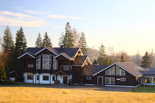 Фотографии базы отдыха
Целеево