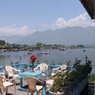 Фотография мини отеля Young Beauty Star Houseboat