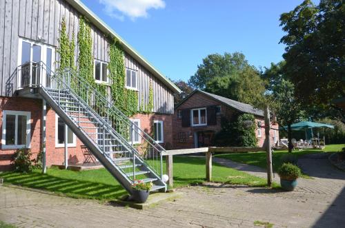 Фотография гостевого дома Landhotel Rehedyk