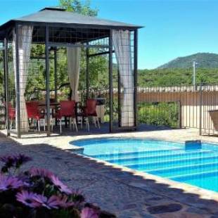 Фотографии гостевого дома 
            Casa de 4 habitaciones con piscina privada en Cabañeros