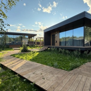 Фотография Коттеджа Частный дом Панорамный у реки с сауной, чаном и камином