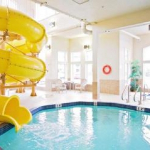 Фотография гостиницы Service Plus Inns & Suites Drayton Valley