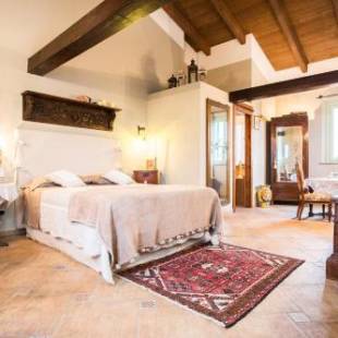 Фотографии мини отеля
Antico Casale Cesenatico B&B