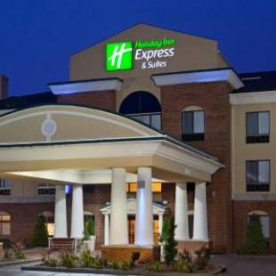 Фотографии гостиницы
Holiday Inn Express Hotel & Suites Goshen, an IHG Hotel