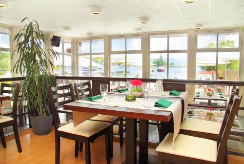 Фотография гостиницы Hotel Müritzterrasse