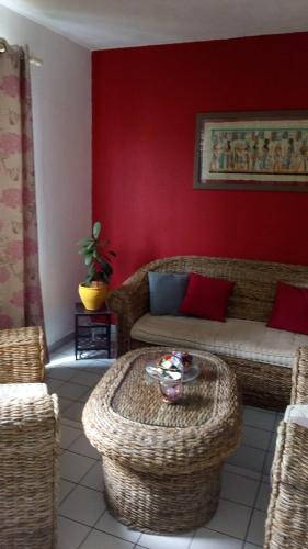 Фотография мини отеля Chambre d'hôte à 5Mn de l’aéroport