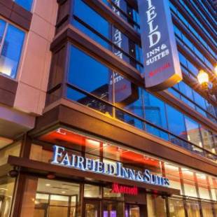 Фотографии гостиницы 
            Fairfield Inn and Suites Chicago Downtown-River North