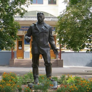 Фотография Памятник Артёму