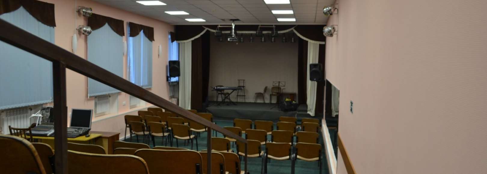 Фотография концертного зала Зрительный зал ДК Томский перекрёсток