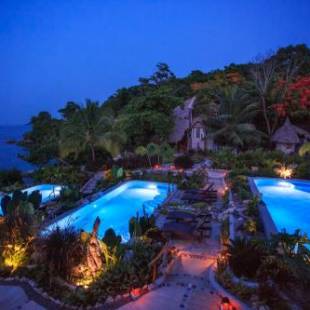 Фотографии гостиницы 
            Hermosa Cove Villa Resort & Suites