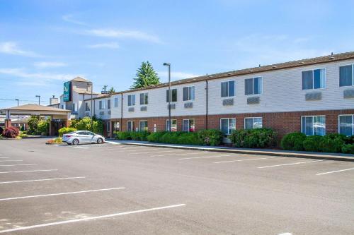 Фотография гостиницы Quality Inn & Suites Longview Kelso