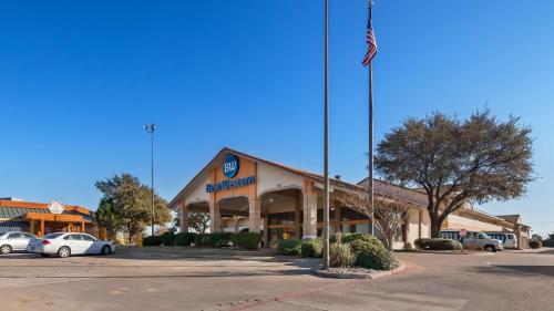 Фотография гостиницы Best Western Irving Inn & Suites at DFW Airport