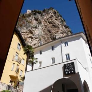 Фотографии гостиницы
On The Rock