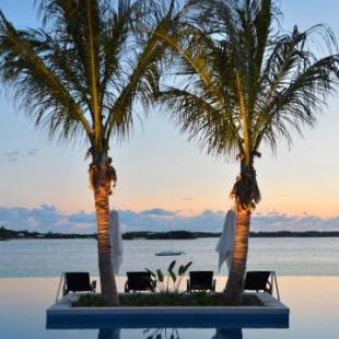 Фотография гостиницы Hamilton Princess & Beach Club A Fairmont Managed Hotel